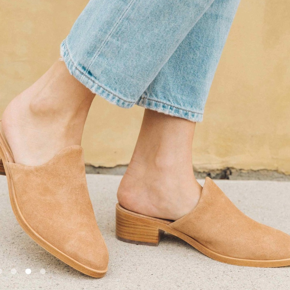 Soludos Suede Venetian Mule - Tan Suede